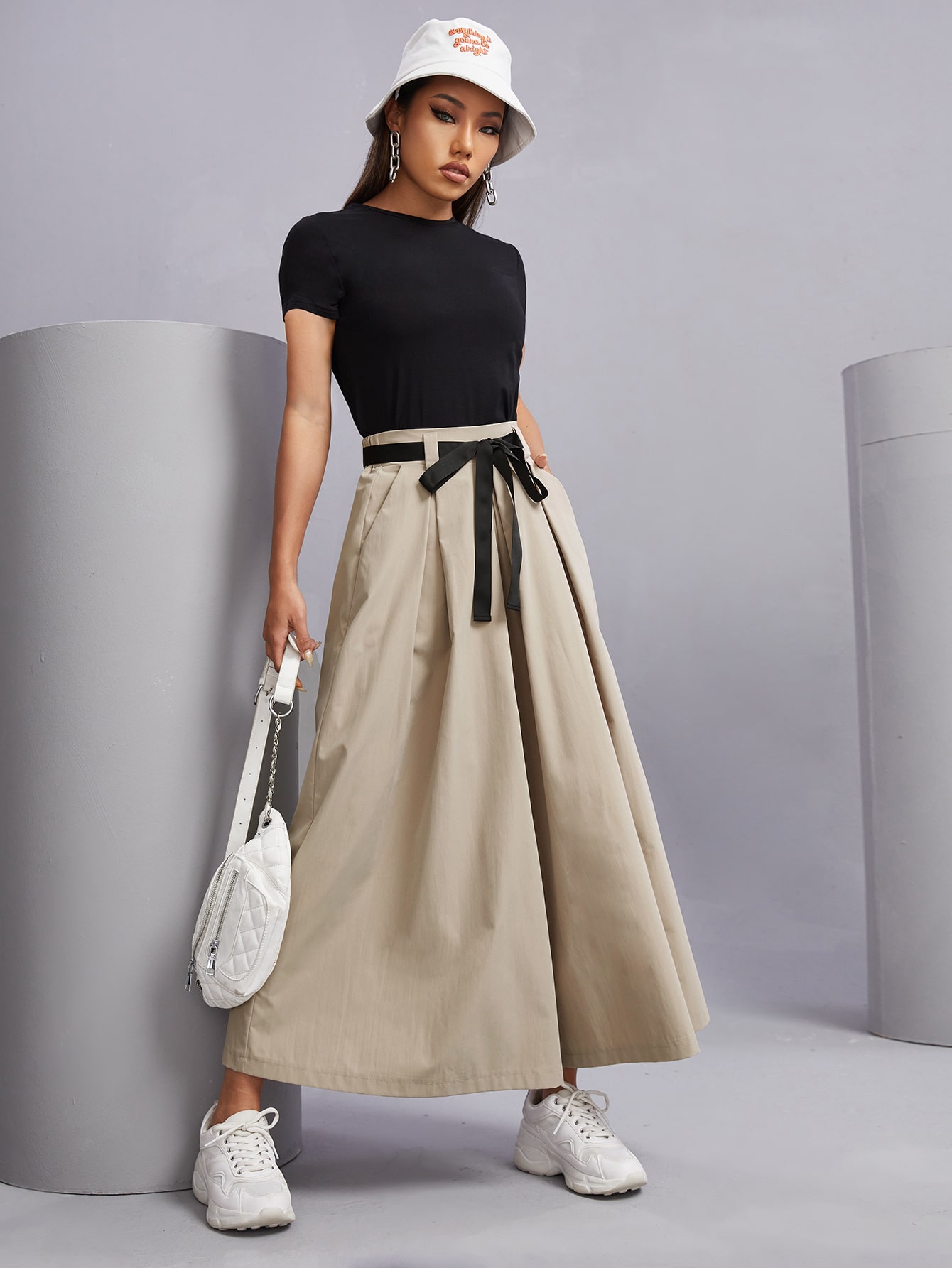 Maglietta e pantaloni ampi con nodo | SHEIN ITALIA