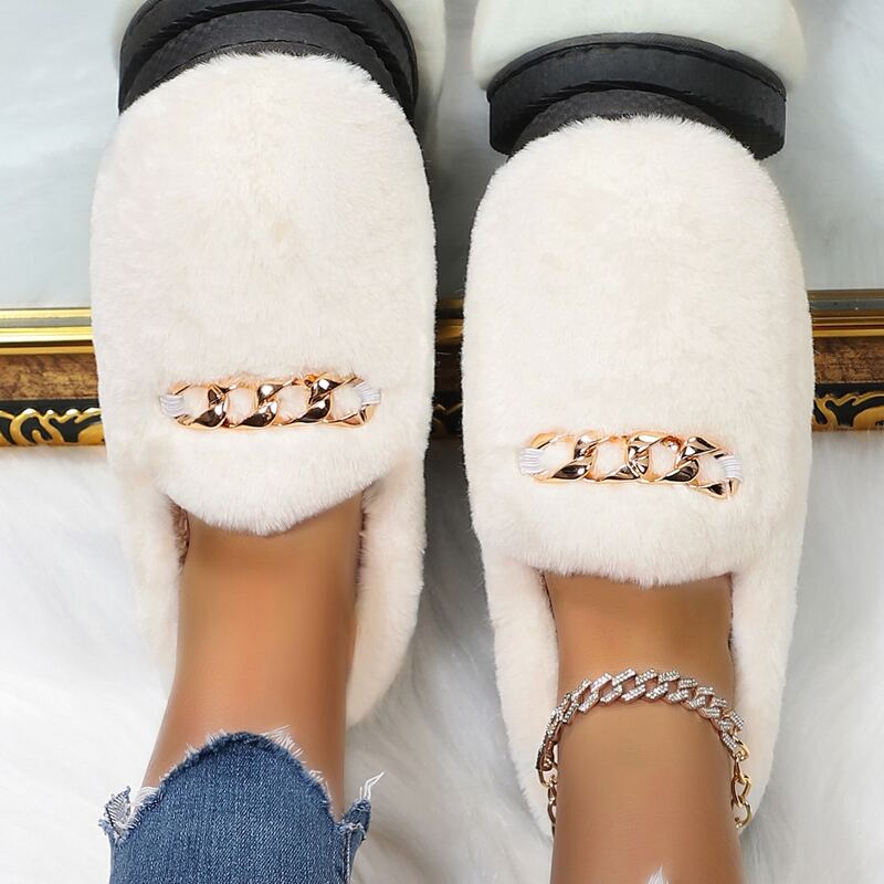 

Chain Decor Fluffy Flats, White