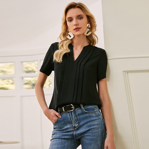 

Notch Neck Pleated Detail Blouse, Black