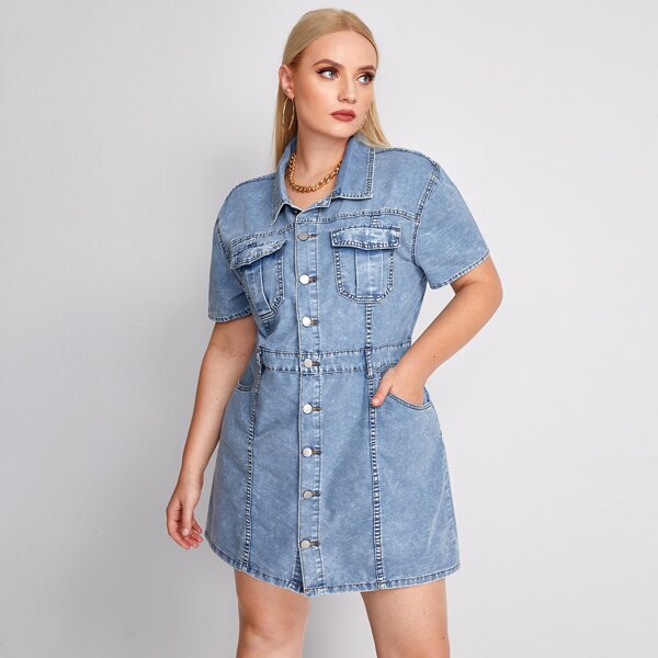 

Plus Flap Pocket Button Front Denim Dress, Light wash