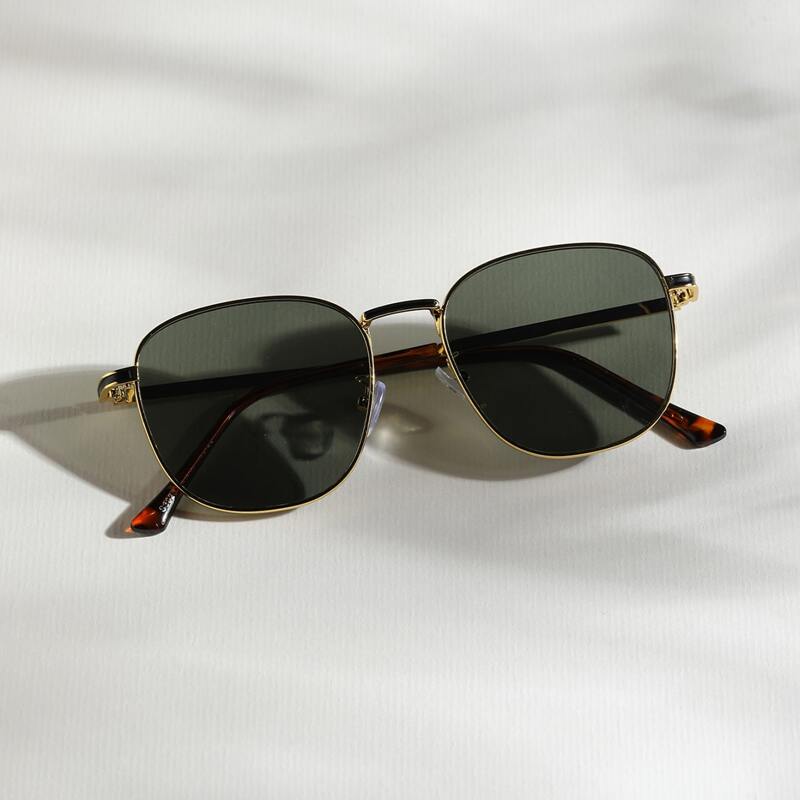 

Metal Frame Sunglasses