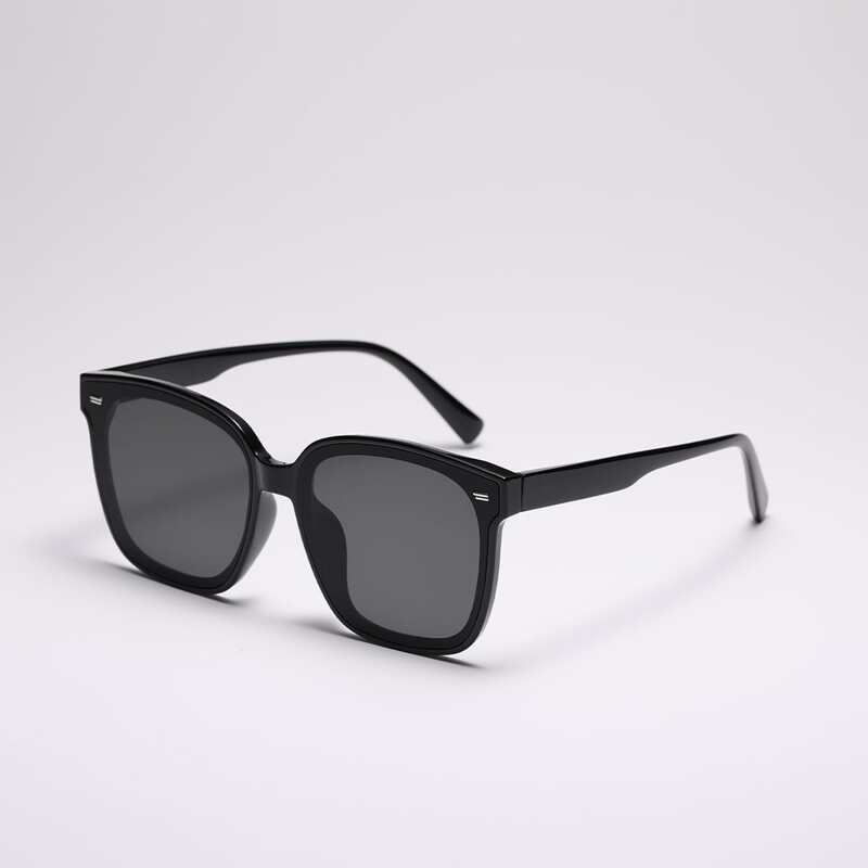 

Studded Decor Square Frame Sunglasses