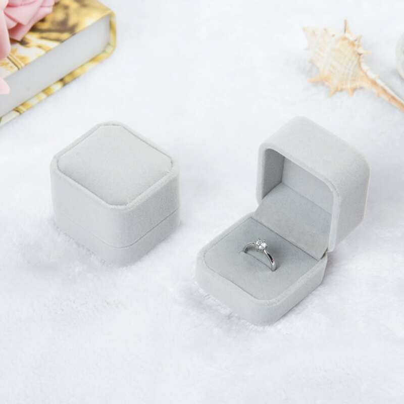 

1pc Random Ring Storage Box, Multicolor
