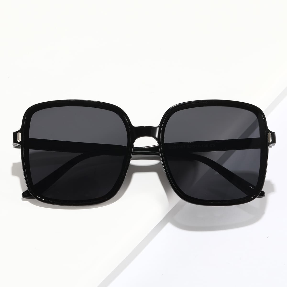 

Square Frame Sunglasses