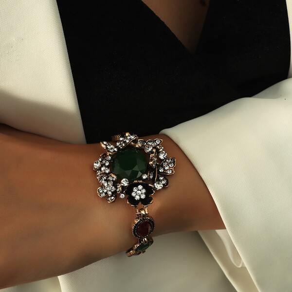 

Rhinestone Flower Decor Bracelet, Multicolor