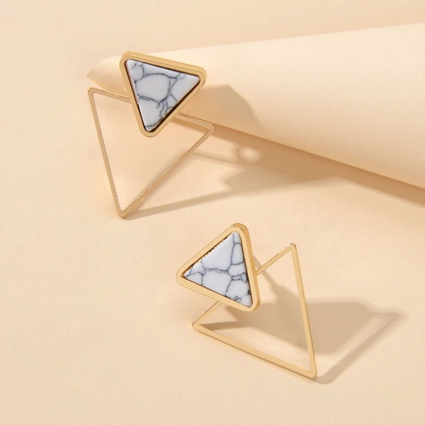 

Hollow Out Triangle Design Stud Earrings, Gold