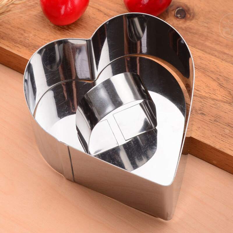 

2pcs Stainless Steel Heart Cake Mold, Silver