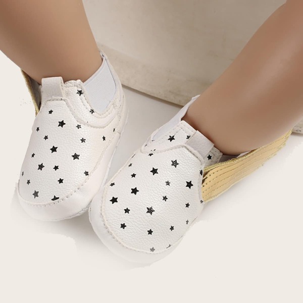 

Baby Boy Star Graphic Sneakers, White