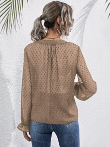 布點點v領荷葉邊袖雪紡襯衫 - 卡其色 - 查看 2