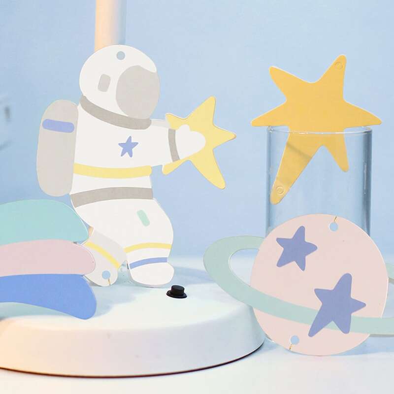 

1pc Cartoon Astronaut Wall Hanging, Multicolor