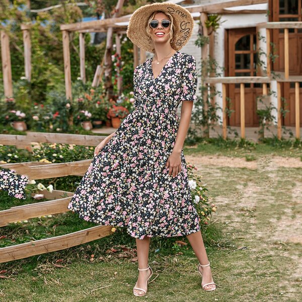 

Floral Surplice Front Shirred Waist Ruffle Hem Dress, Multicolor