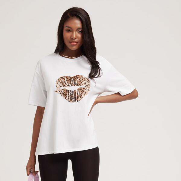 

Drop Shoulder Lip & Leopard Print Tee, White