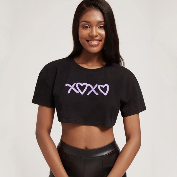 

Letter Graphic Crop Tee, Black