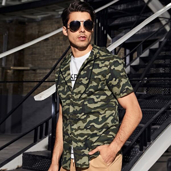 

Men Drawstring Hooded Camo Shirt, Multicolor