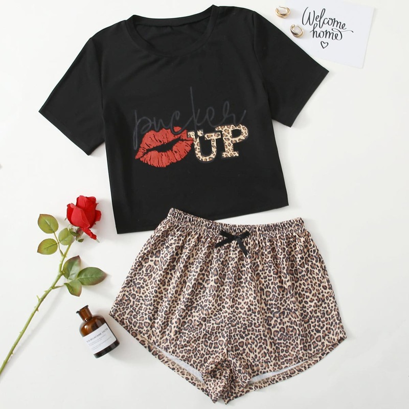 

Lip & Leopard & Letter Graphic Bow PJ Set, Multicolor