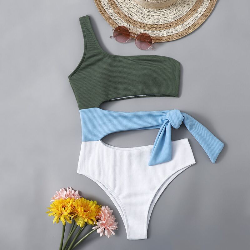 

Colorblock Cut-out One Piece Swimsuit, Multicolor