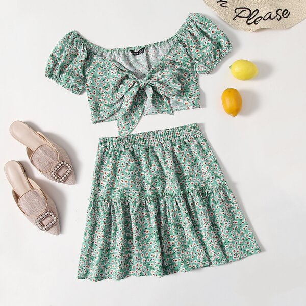 

Tie Front Ditsy Floral Crop Top & Frilled Skirt Set, Green