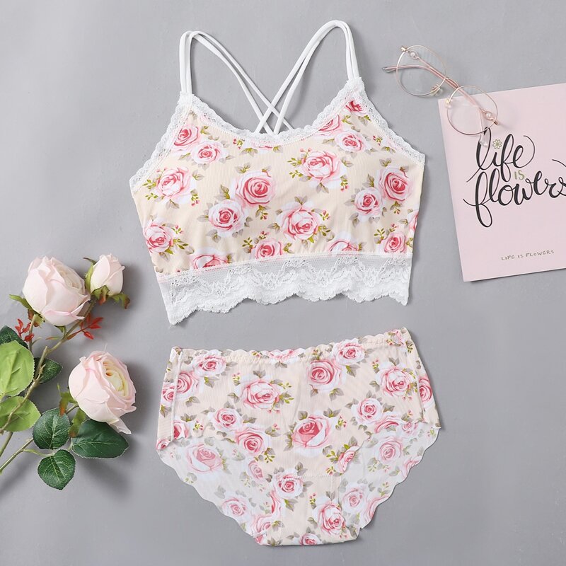 

Floral Lace Trim Lingerie Set, Multicolor