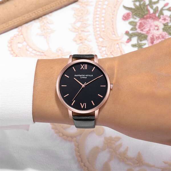 

Round Pointer Quartz Watch