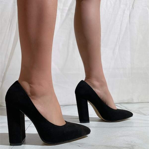 

Point Toe High Heeled Chunky Court Pumps, Black