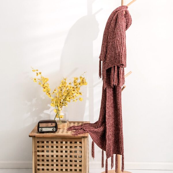 

Solid Knitted Tassel Blanket, Red