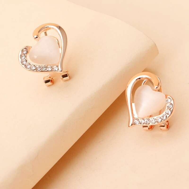 

Gemstone Heart Stud Earrings, Gold