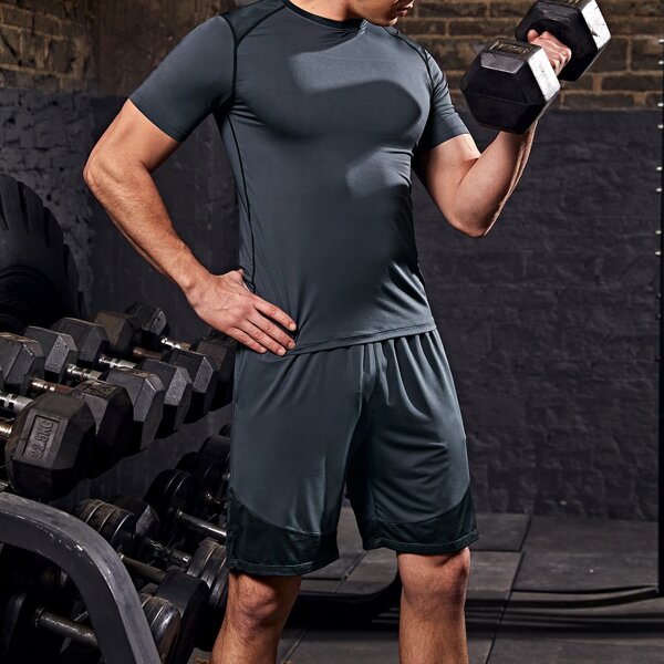 

Men Contrast Panel Sports Tee & Shorts, Dark grey
