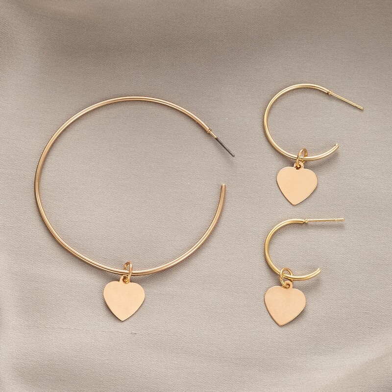 

3pcs Heart Charm Hoop Earrings, Gold
