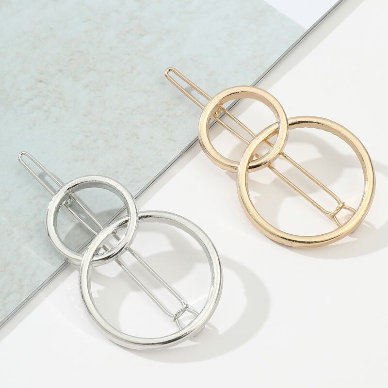 

2pcs Ring Decor Hair Clip, Multicolor