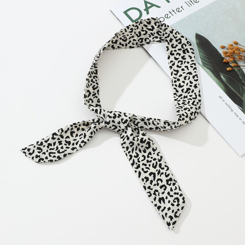 

1pc Leopard Headband, Black and white