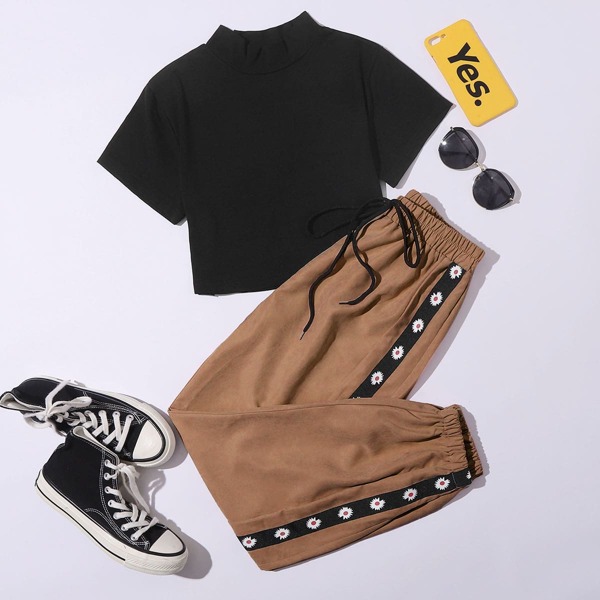

Mock Neck Tee & Daisy Print Drawstring Joggers Set, Multicolor