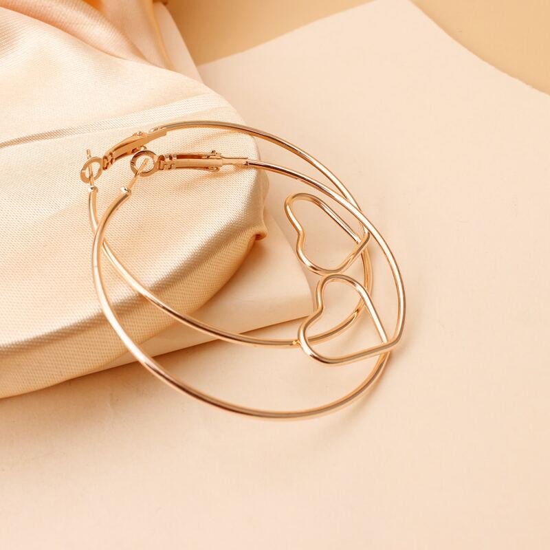 

Heart Design Hoop Earrings, Gold