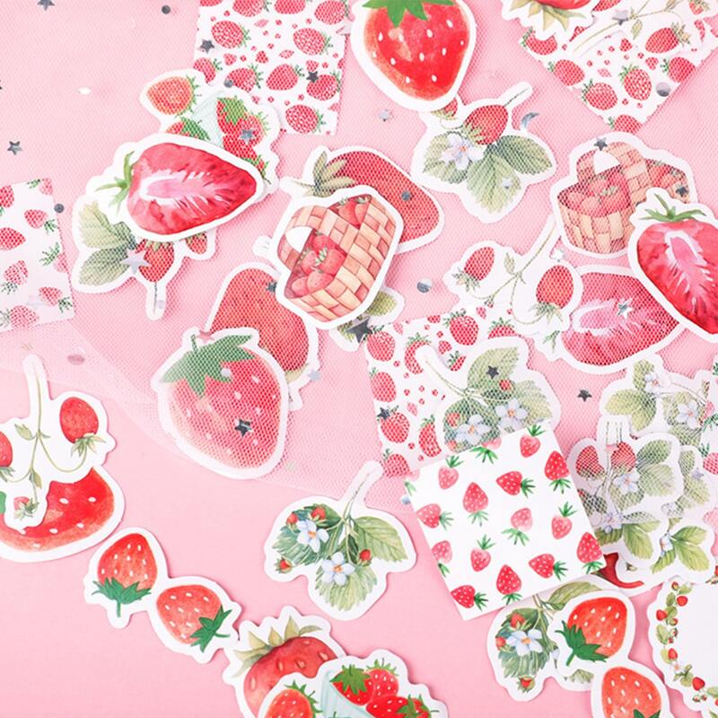 

45pcs Strawberry Pattern Sticker, Multicolor