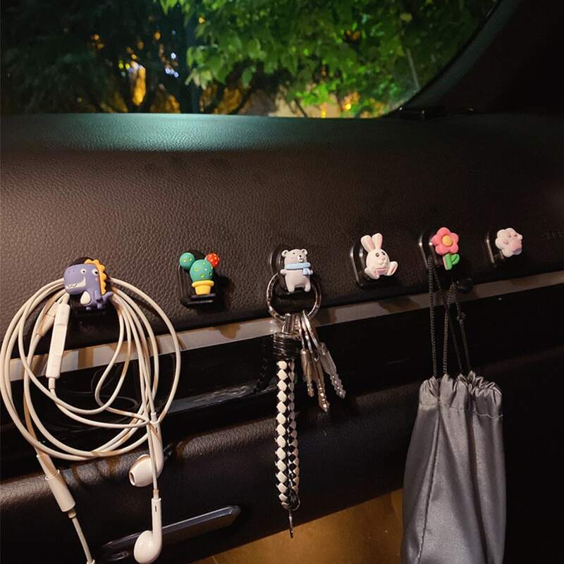 

2pcs Random Cartoon Car Storage Hook, Multicolor