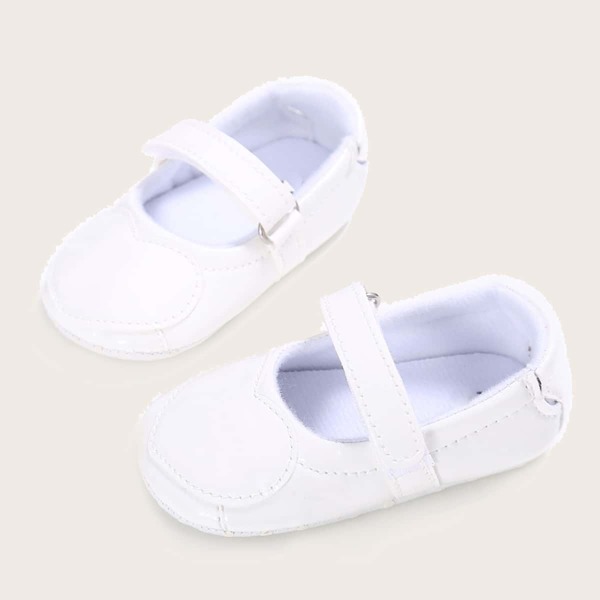

Baby Girl Heart Design Flats, White