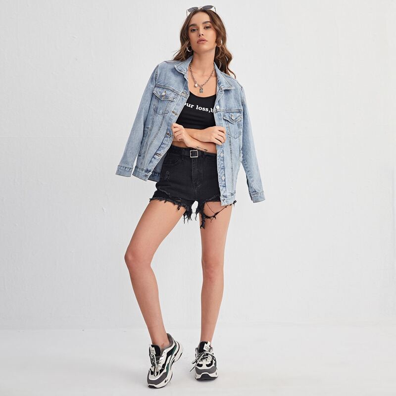 

Solid Flap Pocket Denim Jacket, Light wash