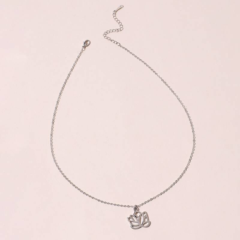 

Floral Pendant Necklace, Silver