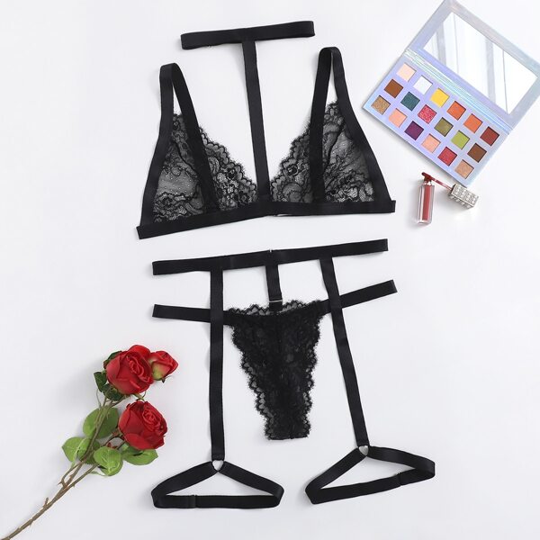 

Plus Floral Lace Garter Lingerie Set & Choker, Black