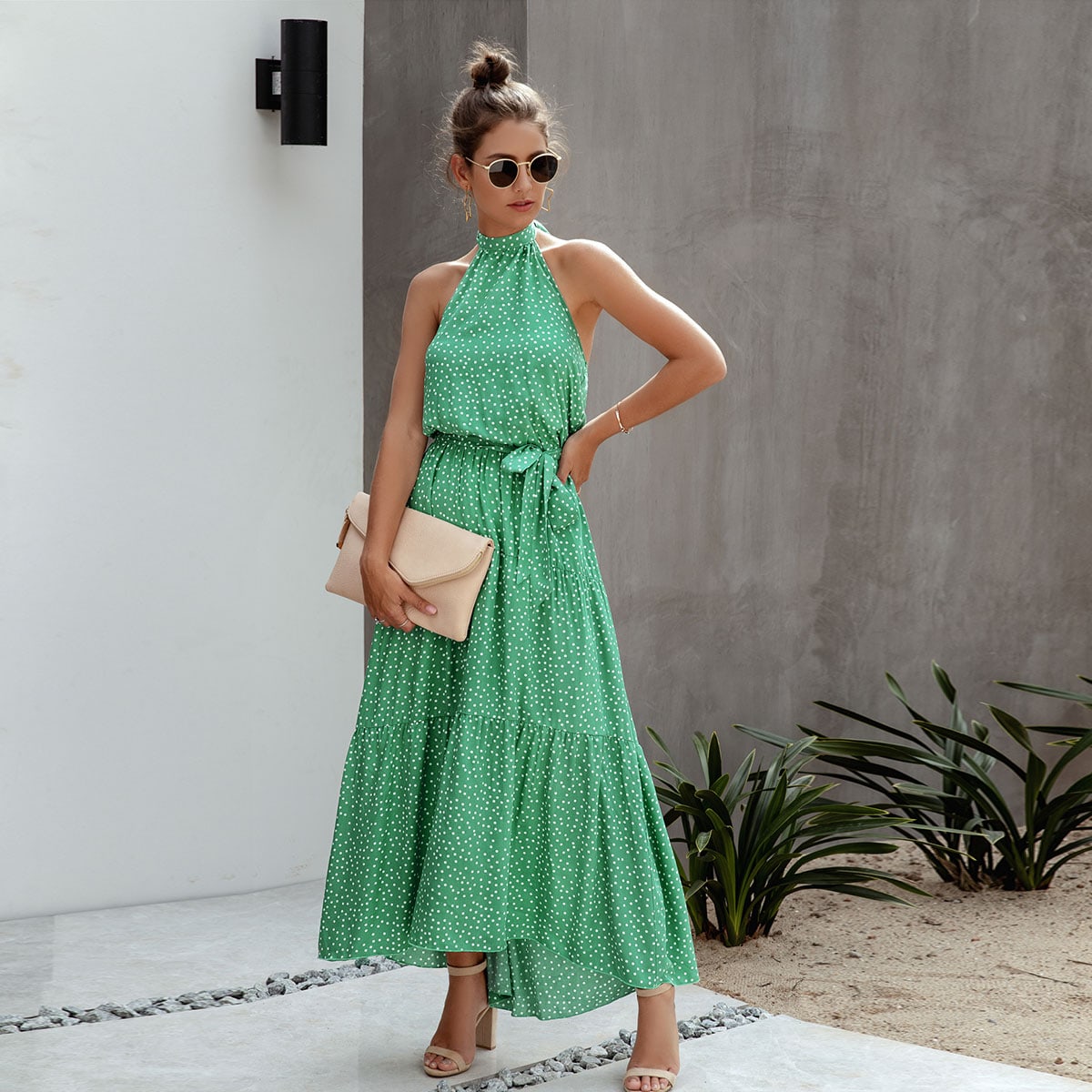 161102579285d97cc258b29882aa7a357e0650ff3d вечерние платья без рукавов в пол