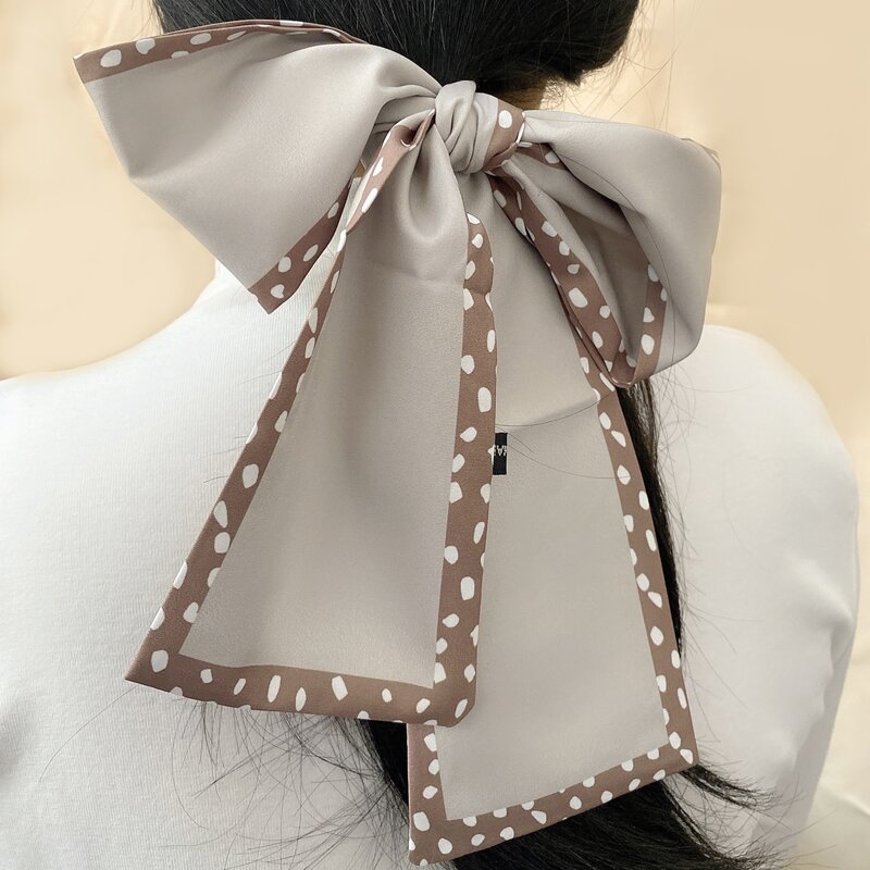 

Bow Knot Scrunchie Scarf, Grey