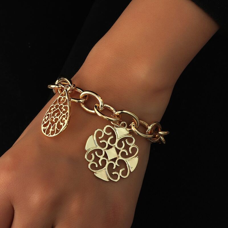 

Hollow Out Water Drop Charm Bracelet, Gold