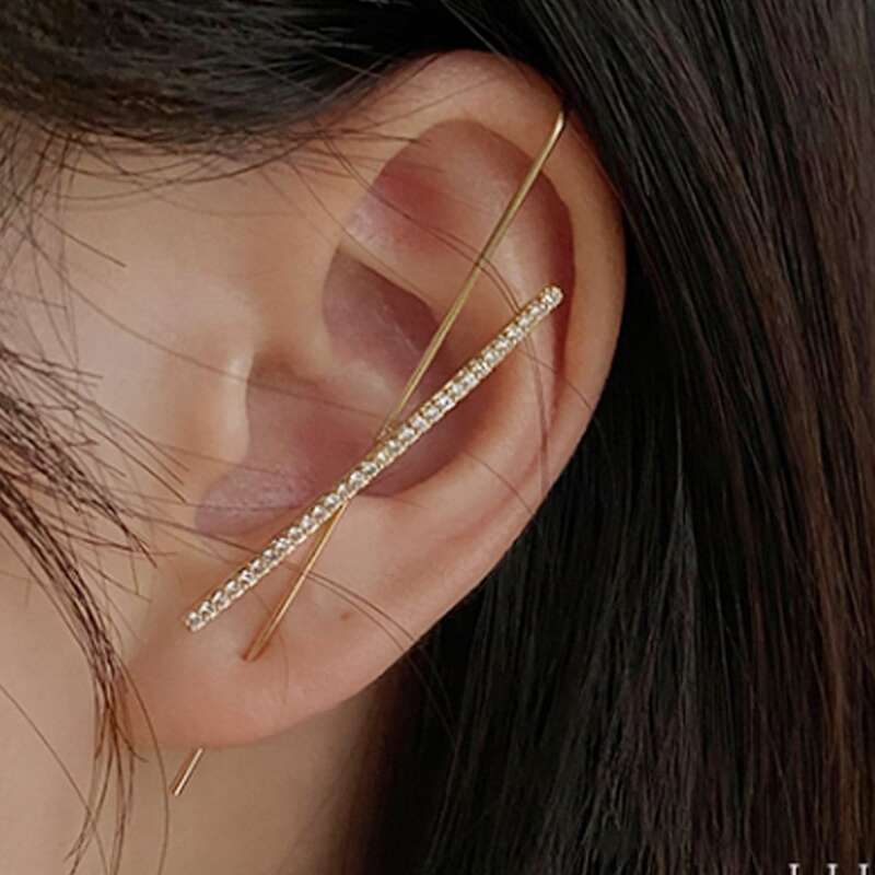 

1pc Rhinestone Decor Ear Pin, Gold