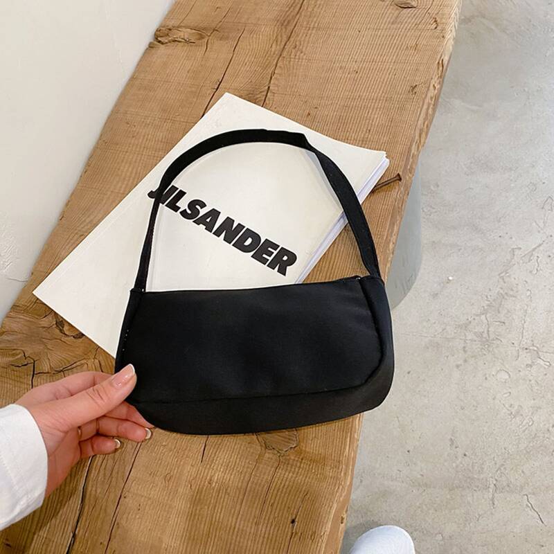 

Solid Baguette Bag, Black