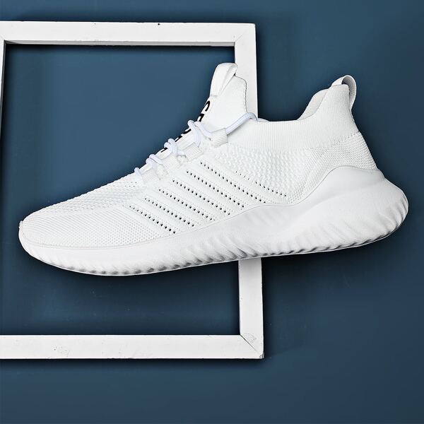 

Men Letter Graphic Lace-up Decor Sneakers, White