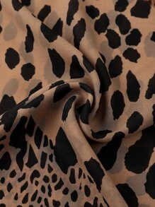 Graphic Print Scarf Leopard Print - Brown - View 3