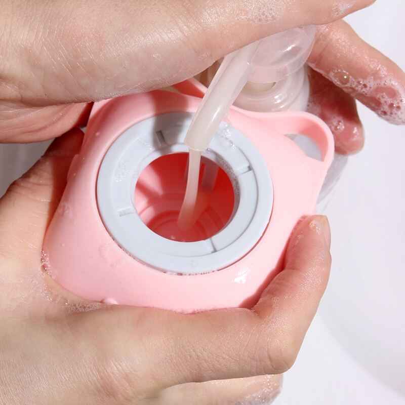 

Silicone Pet Bath Brush, Pink