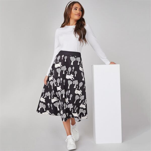 

Plants & Cat Print Skirt, Black and white