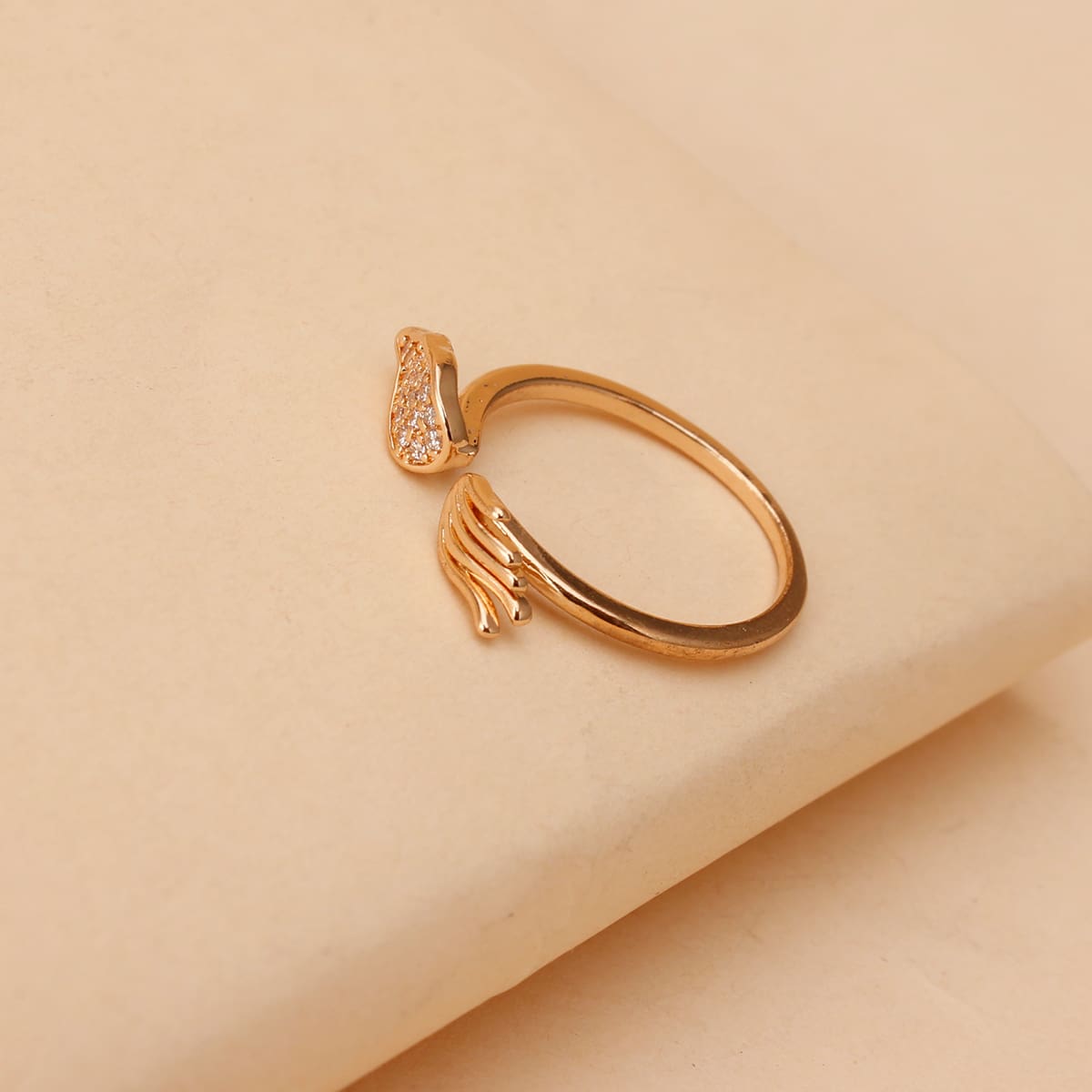 

1pc Rhinestone Wing Ring, Gold