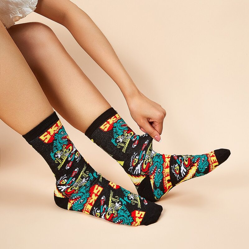 

1pair Dragon Graphic Crew Socks, Multicolor