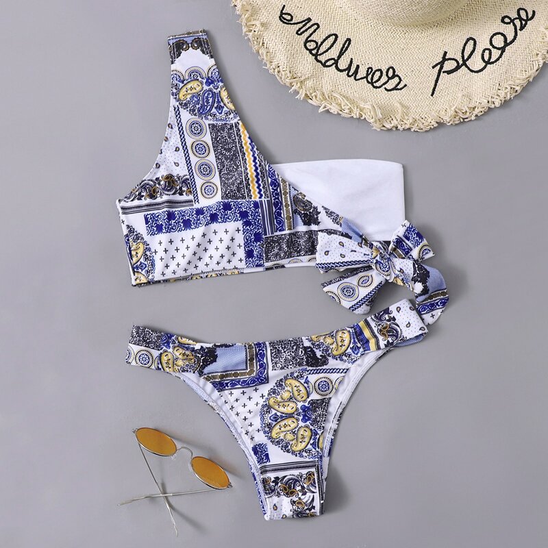 

Paisley & Geometric Pattern One Shoulder Bikini Swimsuit, Multicolor